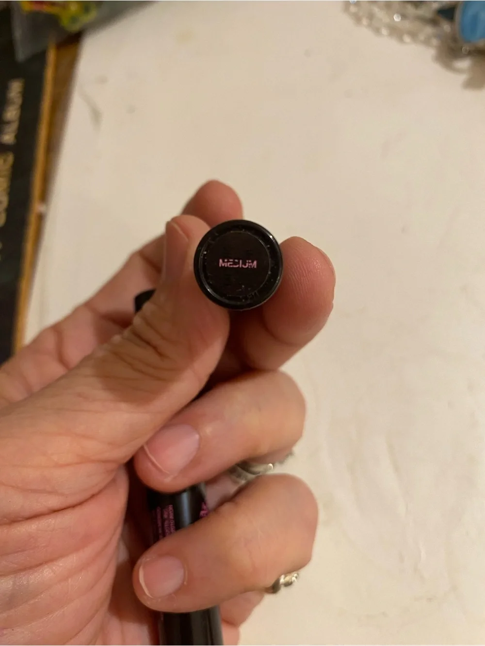 Avon Mark Save the Day Anti-Acne Concealer Stick Medium (RR)